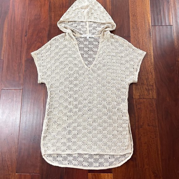 Trina Turk Other - Trina Turk crochet hooded cover up/ kimono S